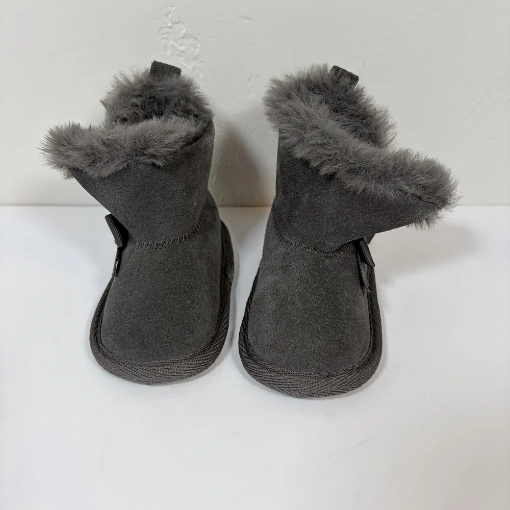 BearPaw new without